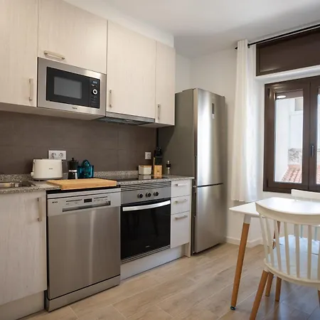 Centric & Near The Sea Victoria 3 Appartement