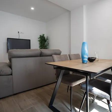 Apartment Lets Holidays Centric & Near The Sea Victoria 3