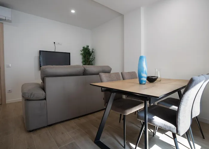 Apartment Lets Holidays Centric & Near The Sea Victoria 3