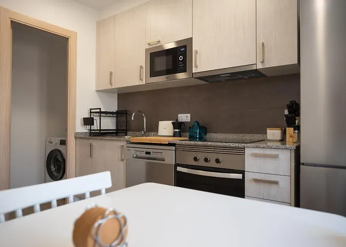 Apartment Lets Holidays Centric & Near The Sea Victoria 3